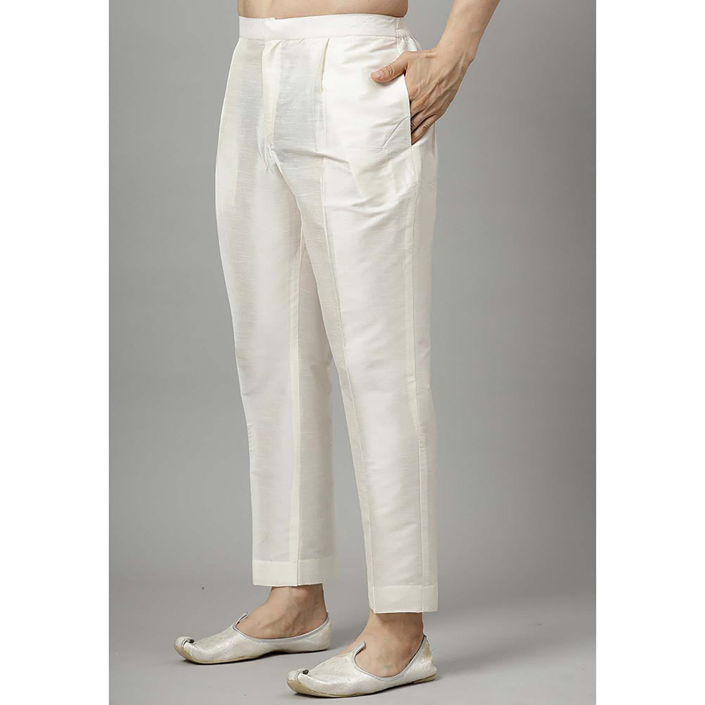 UTSAV FASHION Off White Sleeveless Straight Kurta and Pant