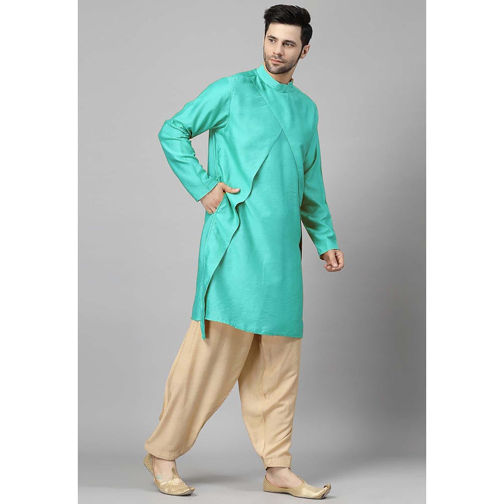 UTSAV FASHION Green High Collar Silk Straight Kurta and Pant
