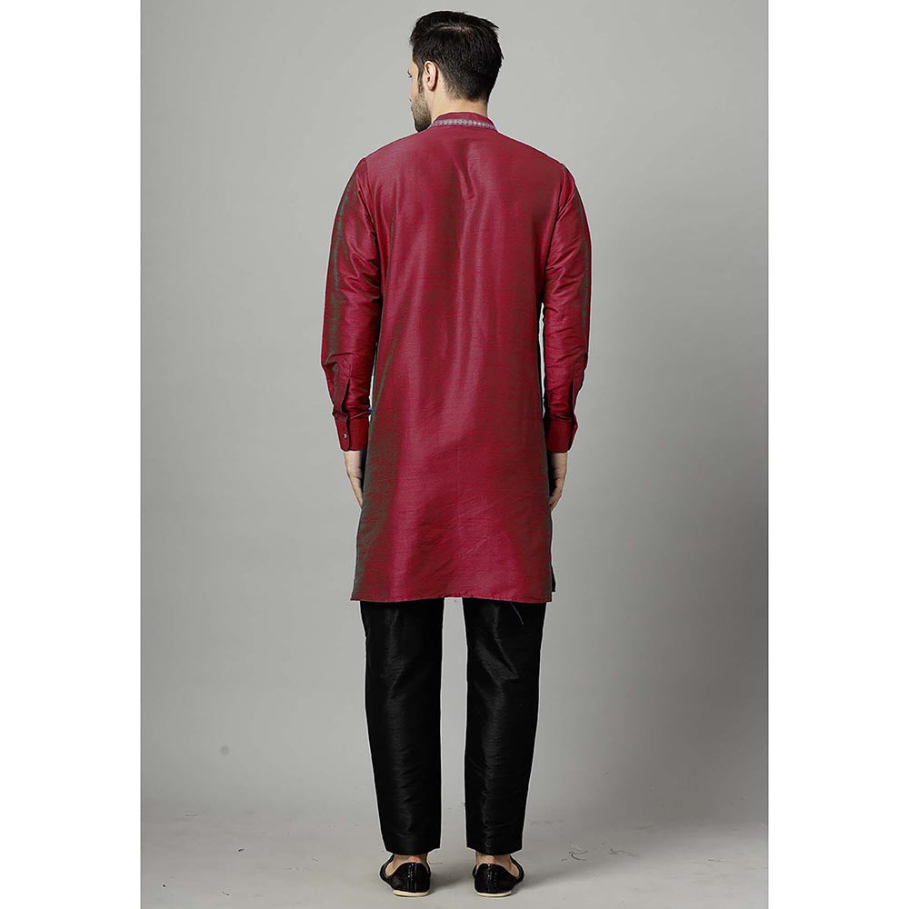 UTSAV FASHION Maroon Men Yoke Design Pleated Mirror Work Kurta and Pant