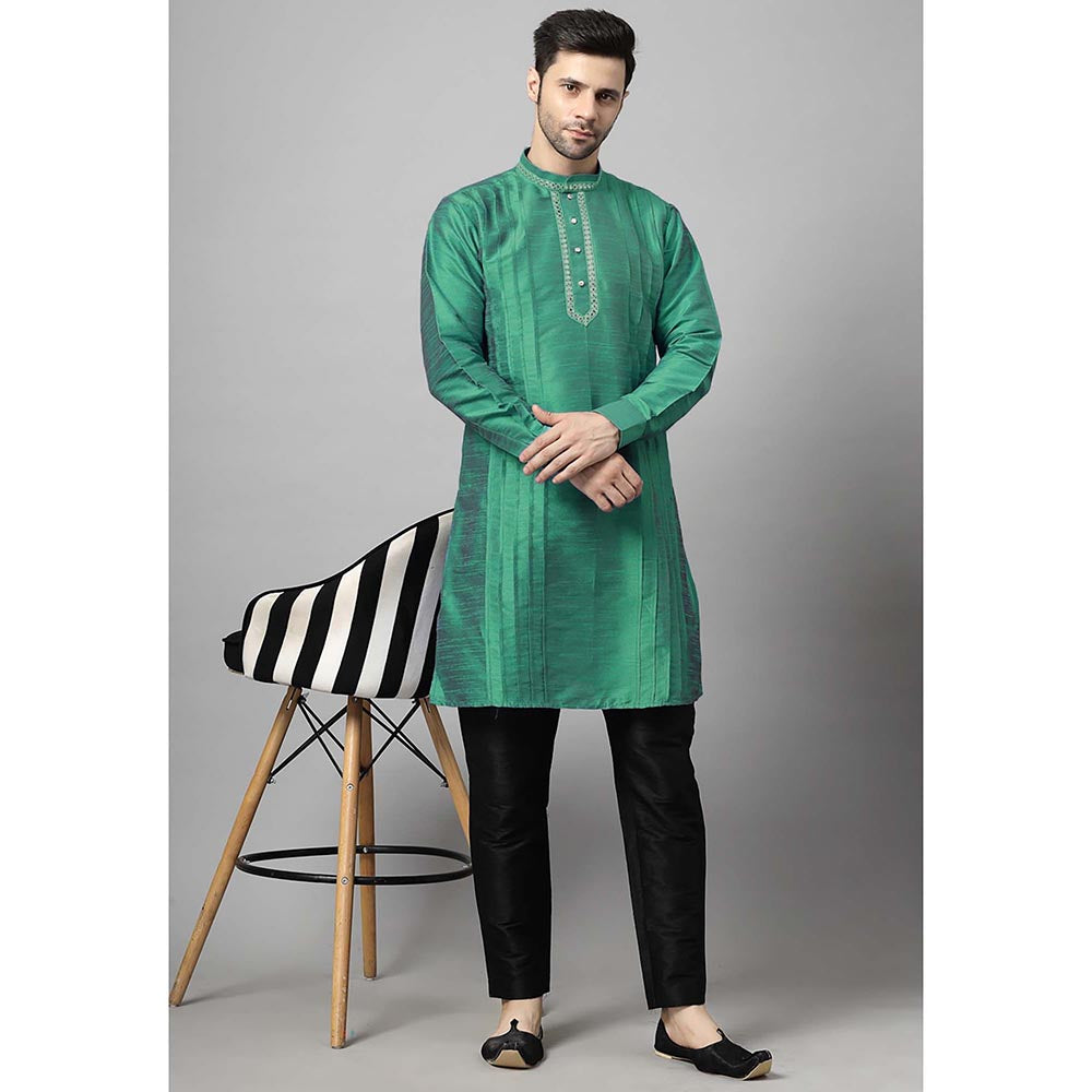 UTSAV FASHION Green Men Yoke Design Pleated Mirror Work Kurta and Pant