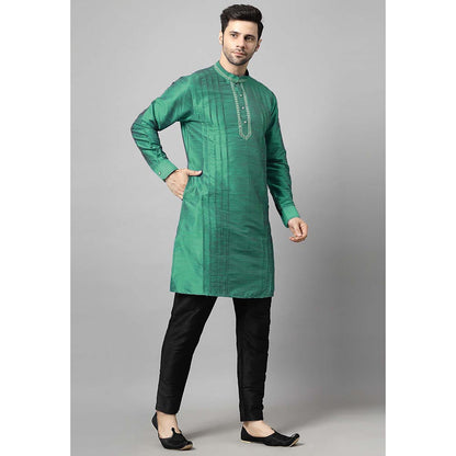 UTSAV FASHION Green Men Yoke Design Pleated Mirror Work Kurta and Pant