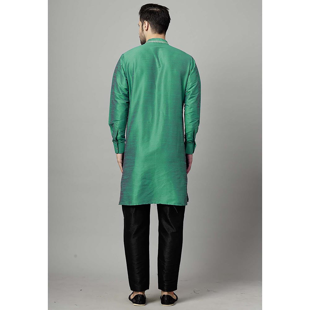 UTSAV FASHION Green Men Yoke Design Pleated Mirror Work Kurta and Pant