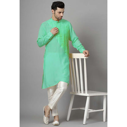 UTSAV FASHION Men Green Pleated Silk Kurta and Pant