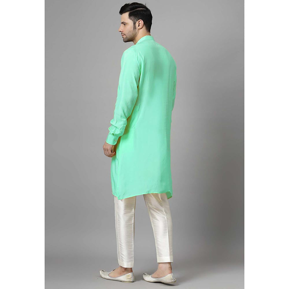 UTSAV FASHION Men Green Pleated Silk Kurta and Pant