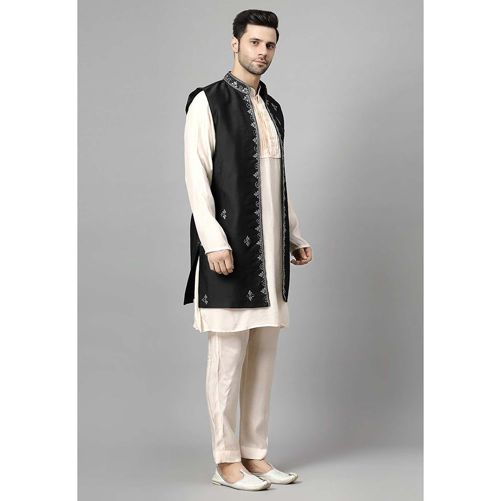 UTSAV FASHION Men Black Beads and Stones Kurta with Pant and Jacket