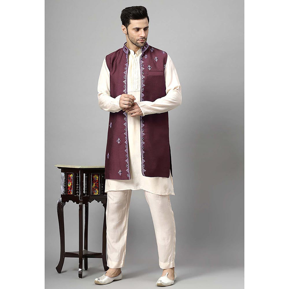UTSAV FASHION Men Maroon Beads and Stones Kurta with Pant and Jacket