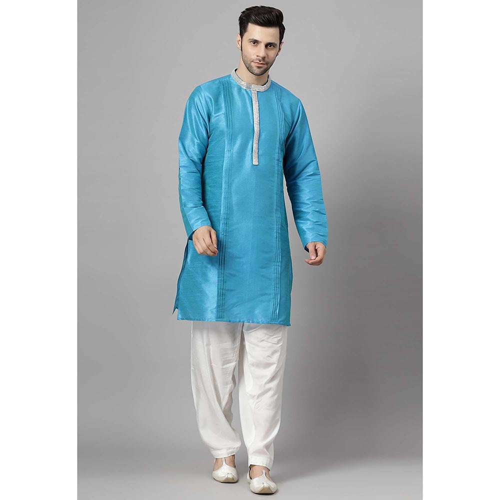 UTSAV FASHION Mandarin Collar Pleated Kurta and Pant