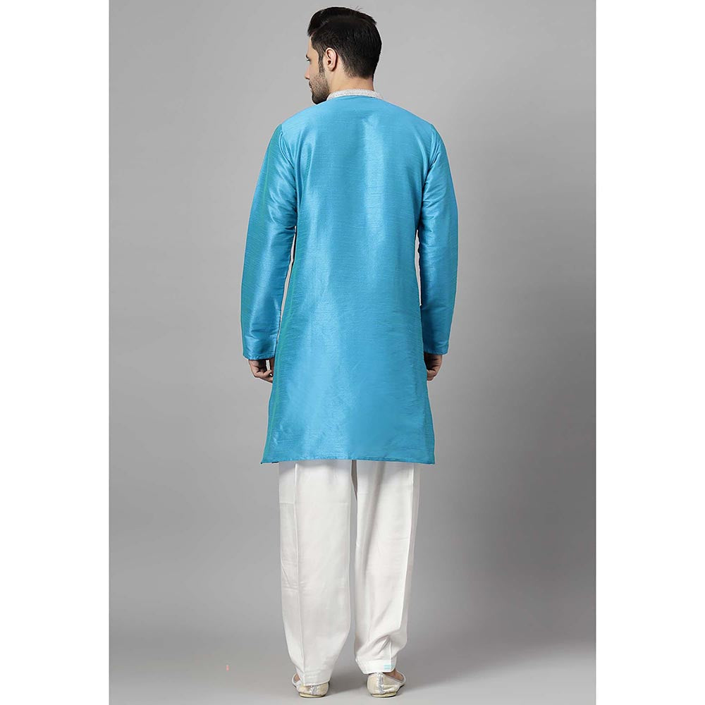 UTSAV FASHION Mandarin Collar Pleated Kurta and Pant