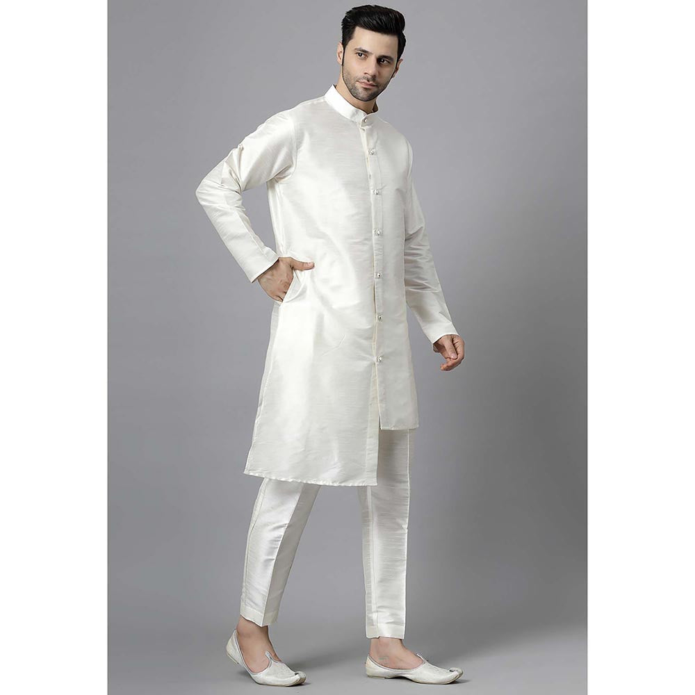 UTSAV FASHION Mandarin Collar Silk Kurta and Pant