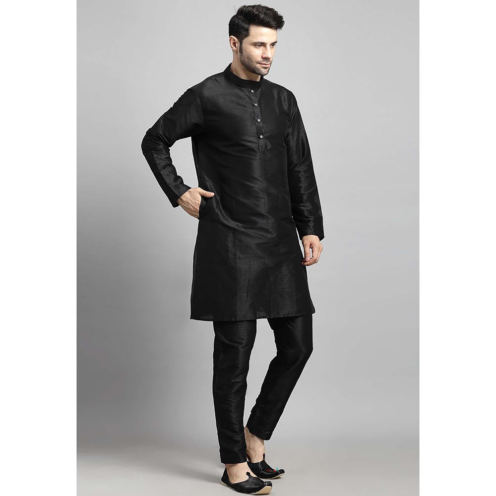 UTSAV FASHION Men Black Kurta and Pant