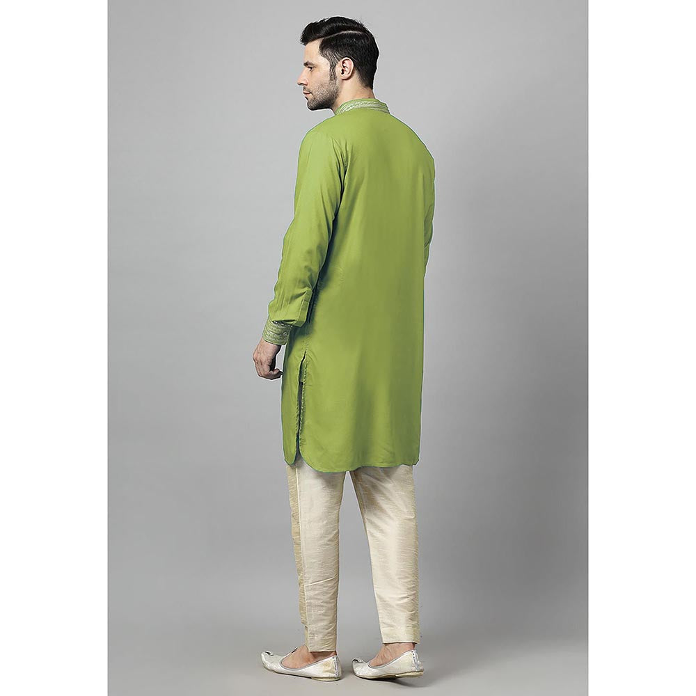 UTSAV FASHION Green Sequinned Mandarin Collar Straight Kurta and Pant