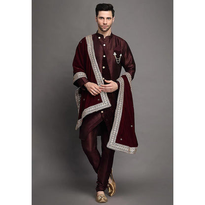 UTSAV FASHION Men Regular Kurta Churidar with Dupatta