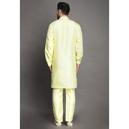 UTSAV FASHION Mandarin Collar Regular Straight Kurta and Pant