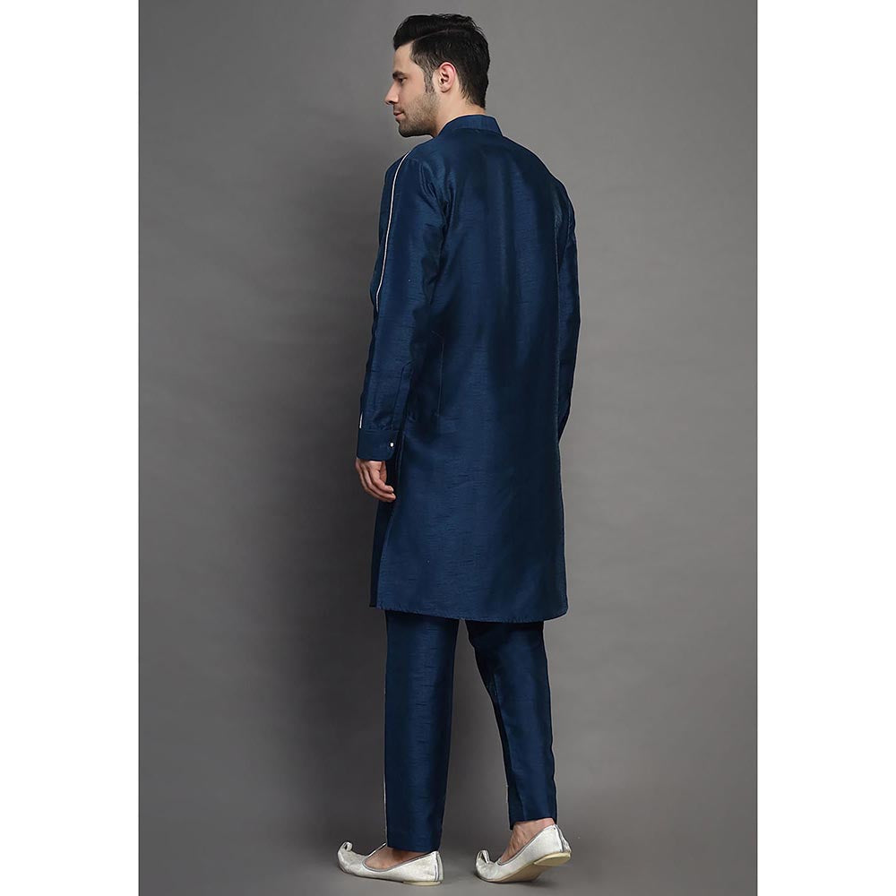 UTSAV FASHION Mandarin Collar Straight Kurta and Pant