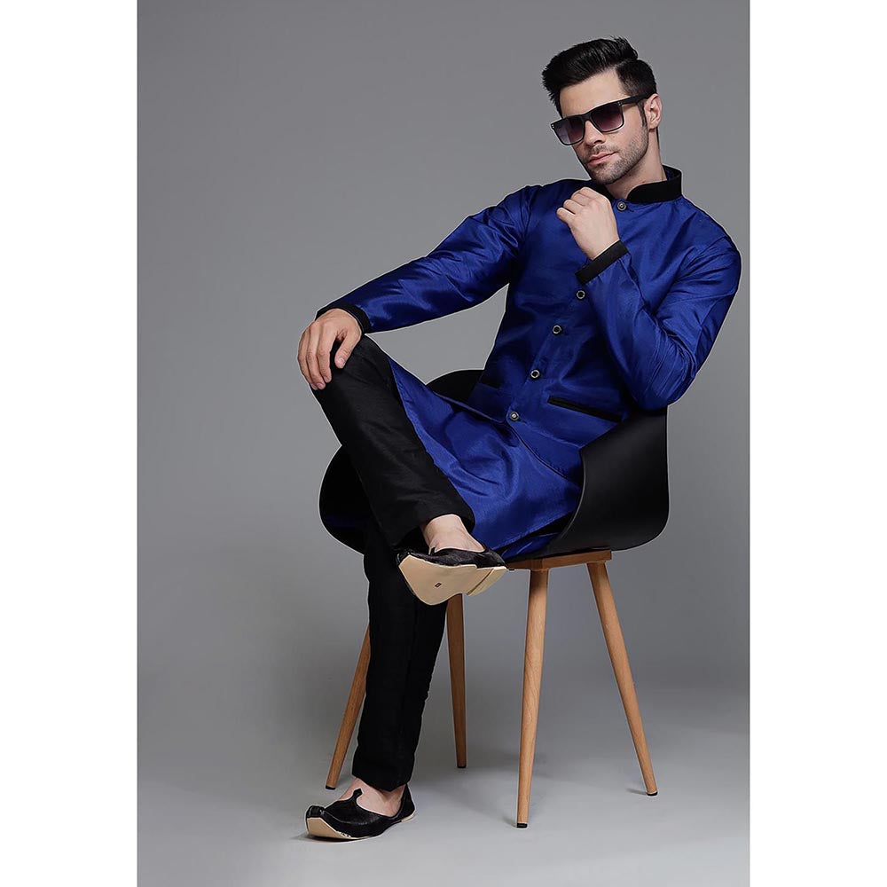 UTSAV FASHION Mandarin Collar Straight Kurta Pant with Jacket