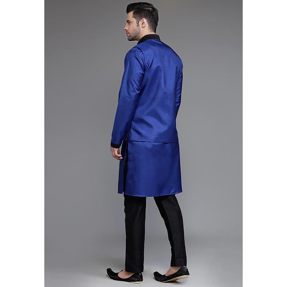 UTSAV FASHION Mandarin Collar Straight Kurta Pant with Jacket
