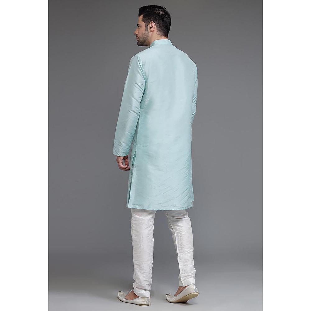 UTSAV FASHION Mandarin Collar Straight Kurta with Churidar