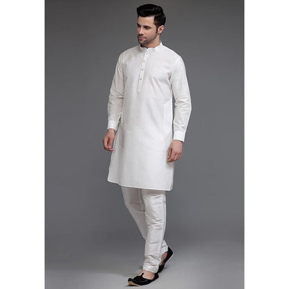UTSAV FASHION Mandarin Collar Straight Kurta with Churidar