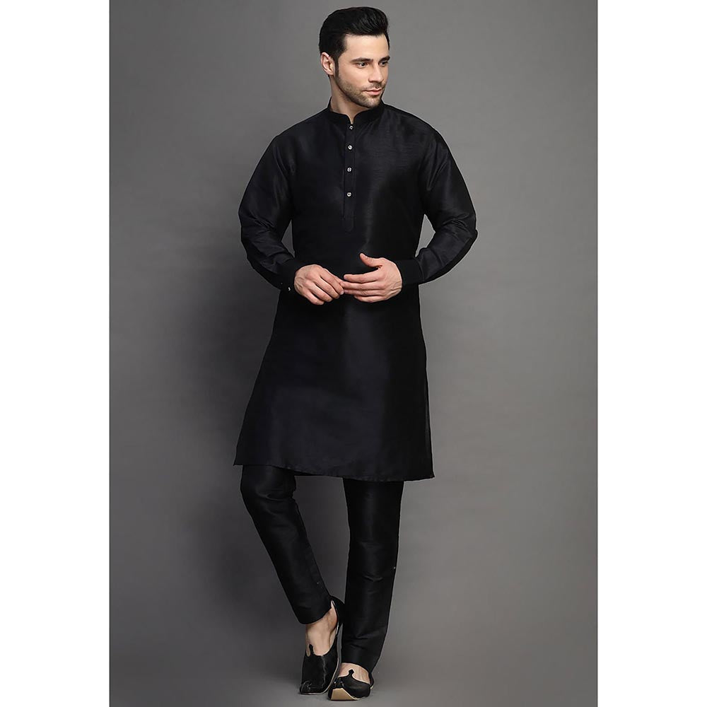 UTSAV FASHION Mandarin Collar Straight Kurta and Pant