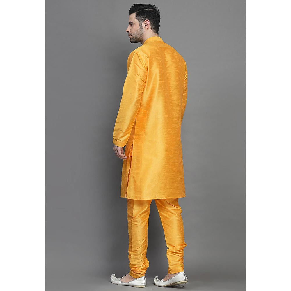 UTSAV FASHION Mandarin Collar Straight Kurta with Churidar