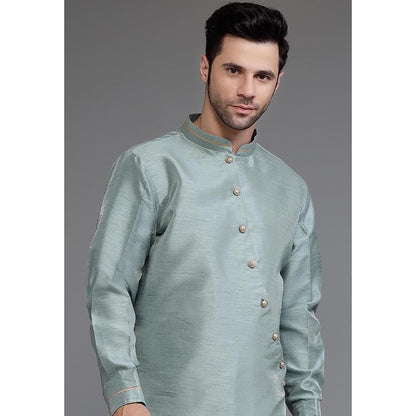 UTSAV FASHION Mandarin Collar Regular Kurta with Churidar