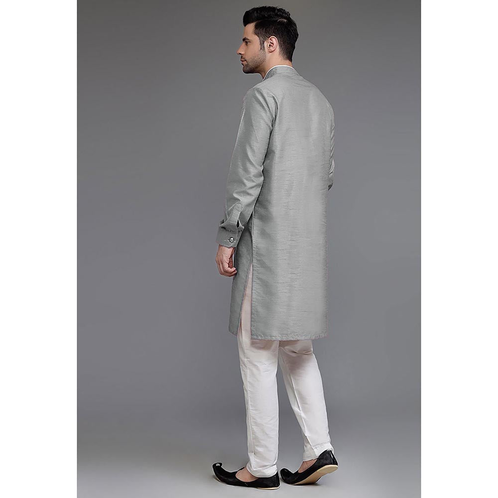 UTSAV FASHION Mandarin Collar Straight Kurta and Pant