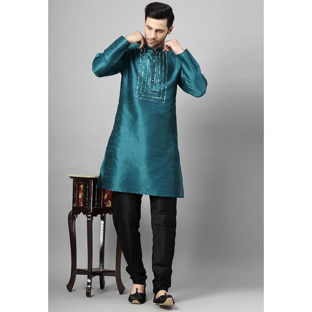UTSAV FASHION Men Yoke Design Kurta with Churidar