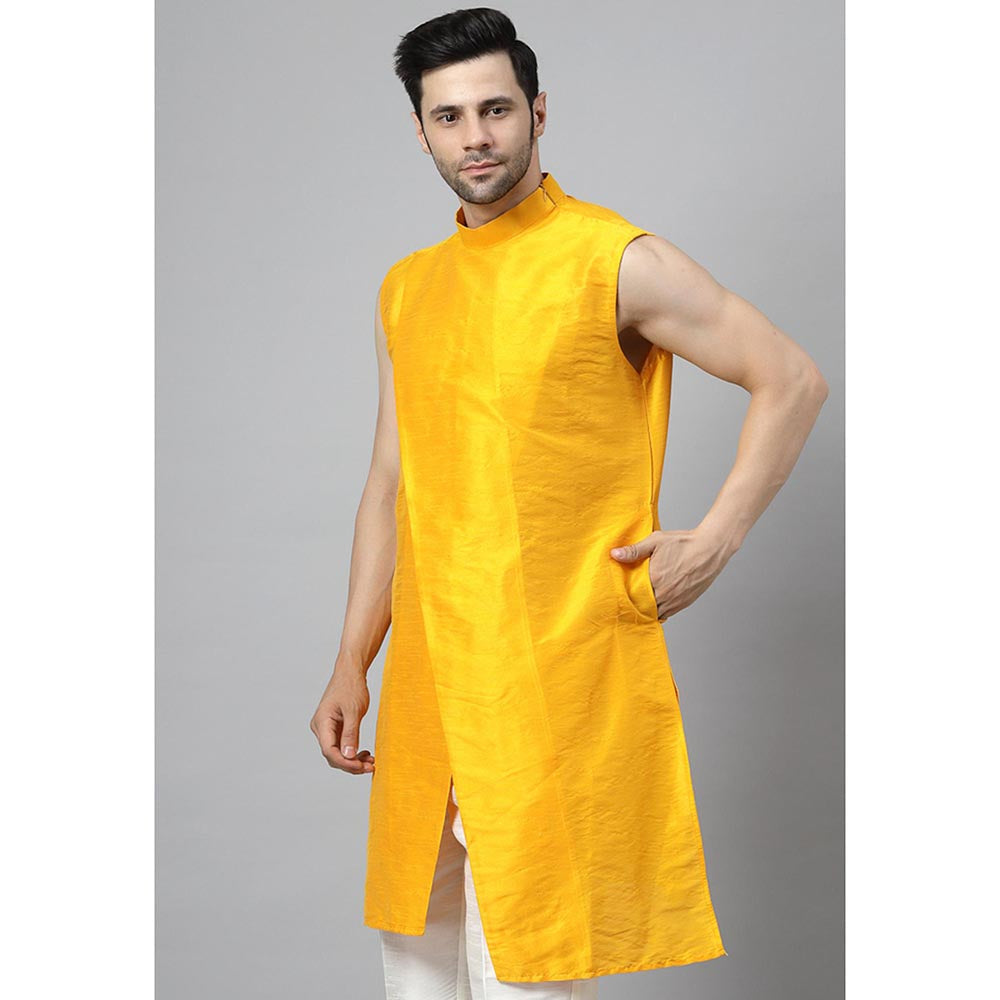 UTSAV FASHION Men Sleeveless Kurta and Pant