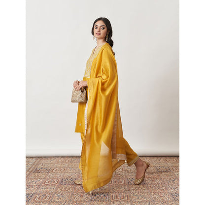 Vaaya The Sarson Silk Chanderi Ensemble Yellow Kurta with Pant and Dupatta (Set of 3)