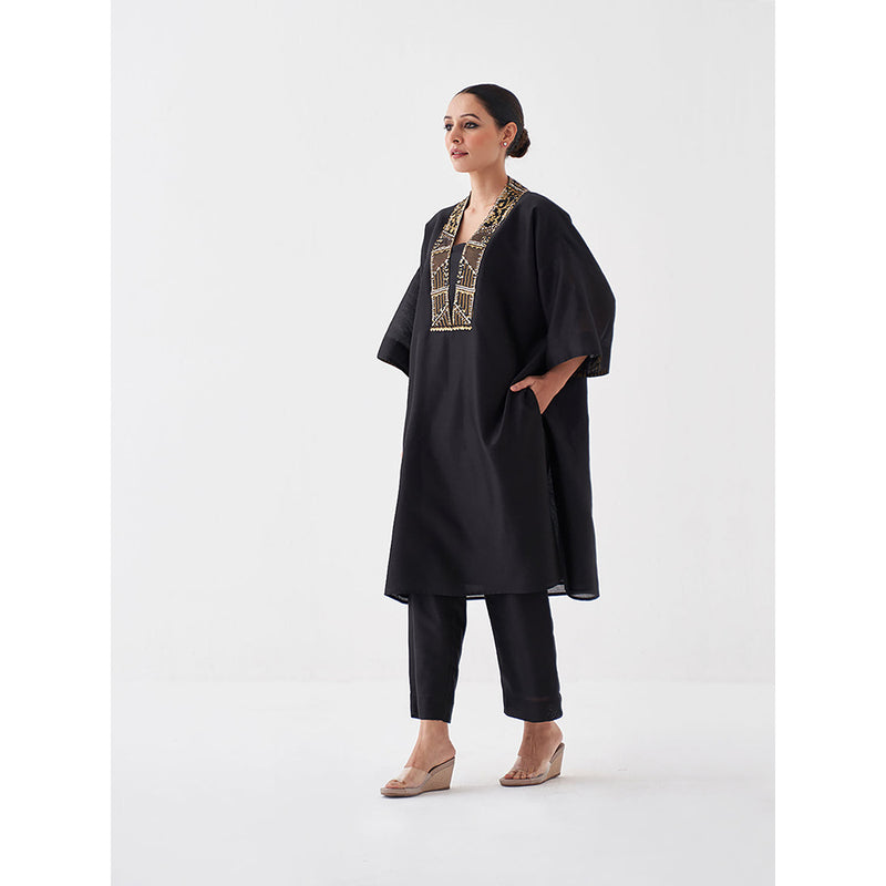 Vaaya The Surmayee Silk Chanderi Ensemble Woven Banarasi Kaftan with Pant (Set of 2)