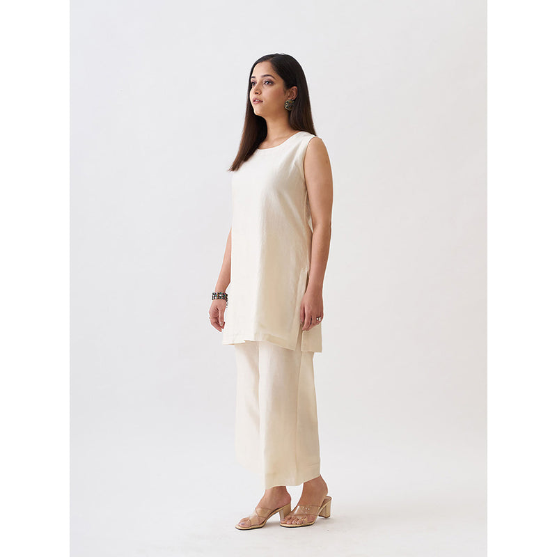 Vaaya The Waterfall Ensemble Overlay with Kurta and Pant - Off White (Set of 3)