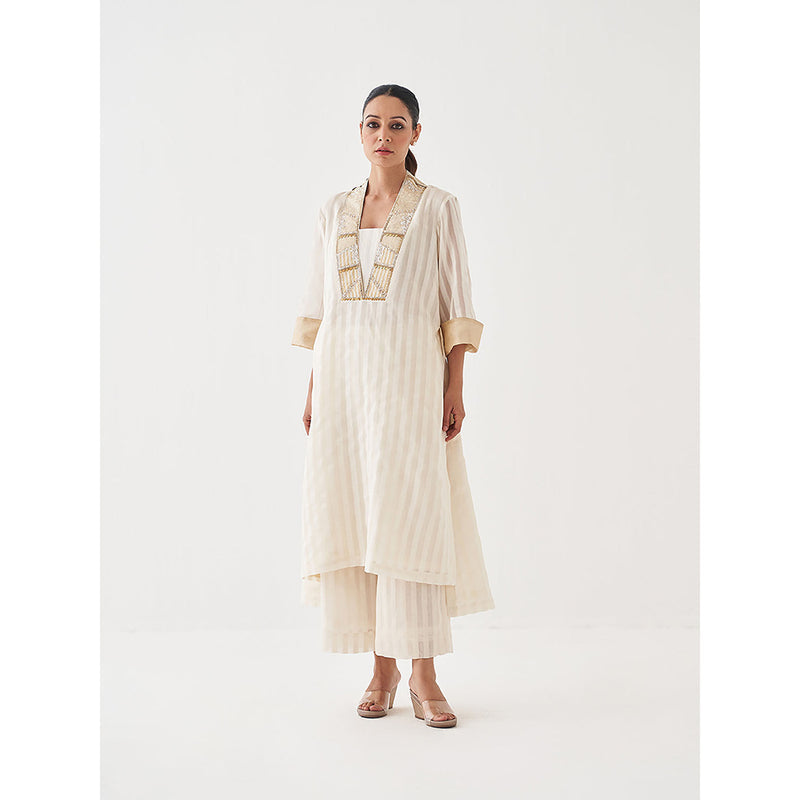 Vaaya The Chandani Silk Chanderi Ensemble With Woven Banarasi Kurta with Palazzo (Set of 2)
