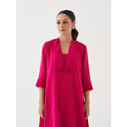Vaaya Pink Pure Handwoven Silk Kurta with Pant and Scarf (Set of 3)