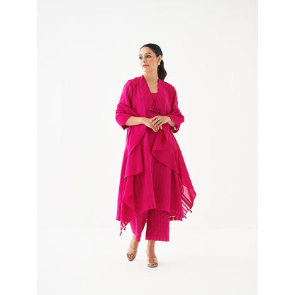 Vaaya Pink Pure Handwoven Silk Kurta with Pant and Scarf (Set of 3)