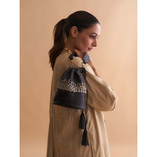 Vaaya Black The Noor Potli Bag With Detachable Straps