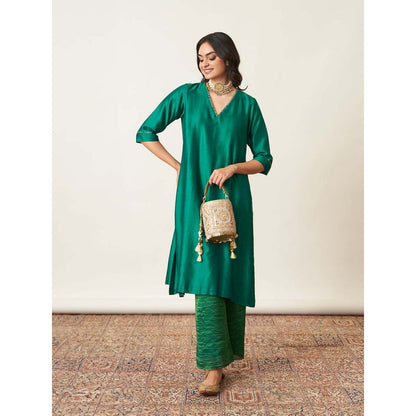 Vaaya Gold The Maharani Potli Bag With Detachable Straps