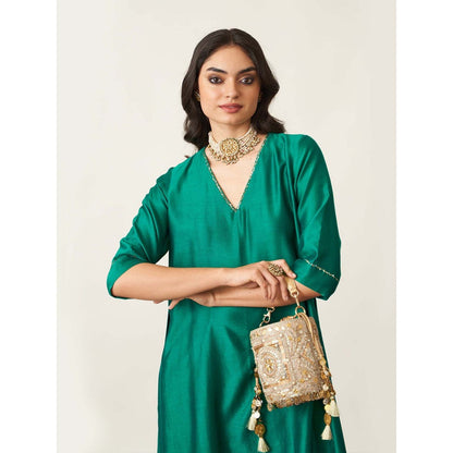Vaaya Gold The Maharani Potli Bag With Detachable Straps