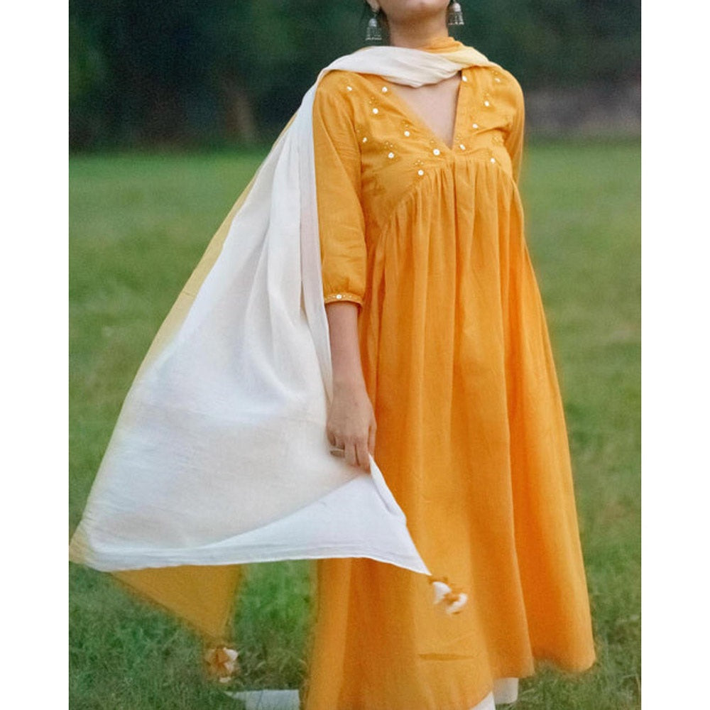 Vaaya Honey Yellow and Off-White Pure Mulmul Dupatta with Handmade Tassels