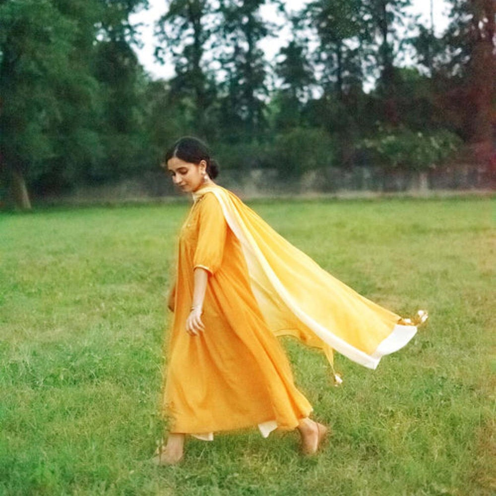 Vaaya Honey Yellow and Off-White Pure Mulmul Dupatta with Handmade Tassels