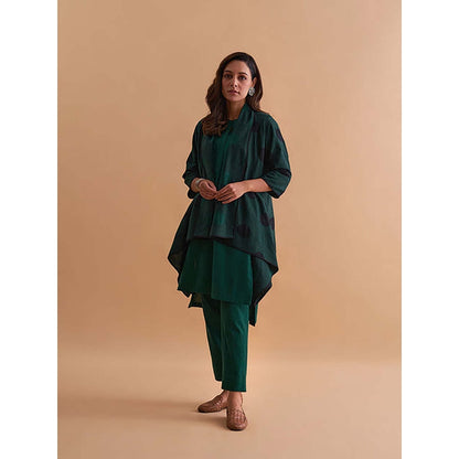 Vaaya Emerald Green And Black Handwoven Polka Dot Reversible Cape