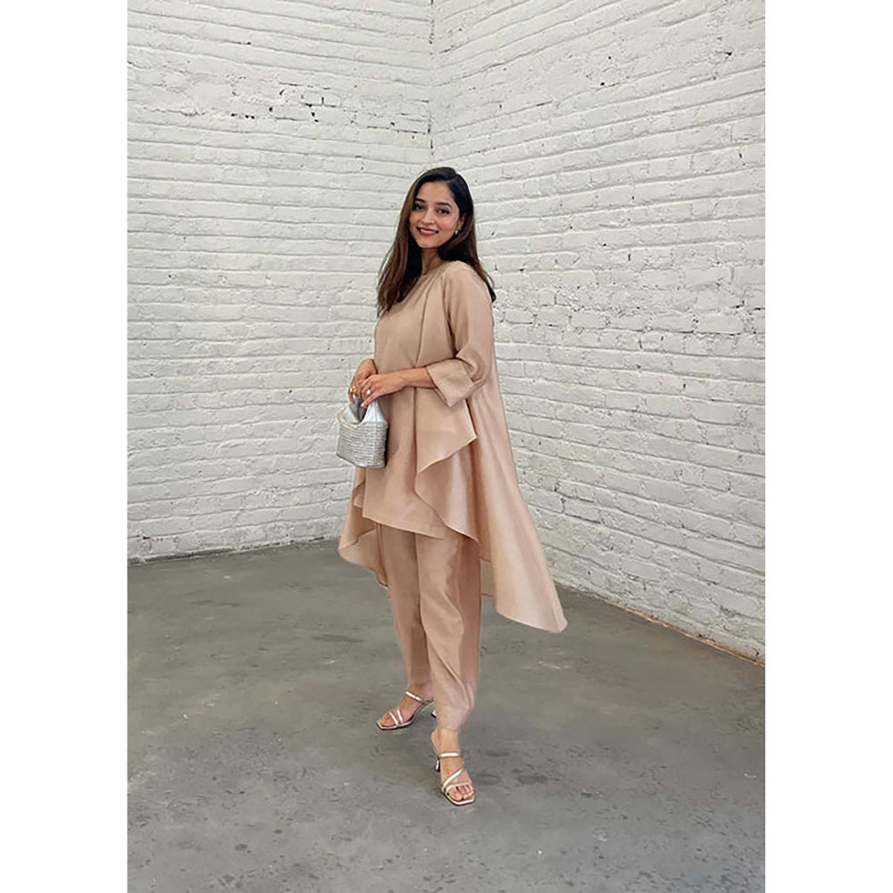 Vaaya The Waterfall Ensemble - Beige Shrug