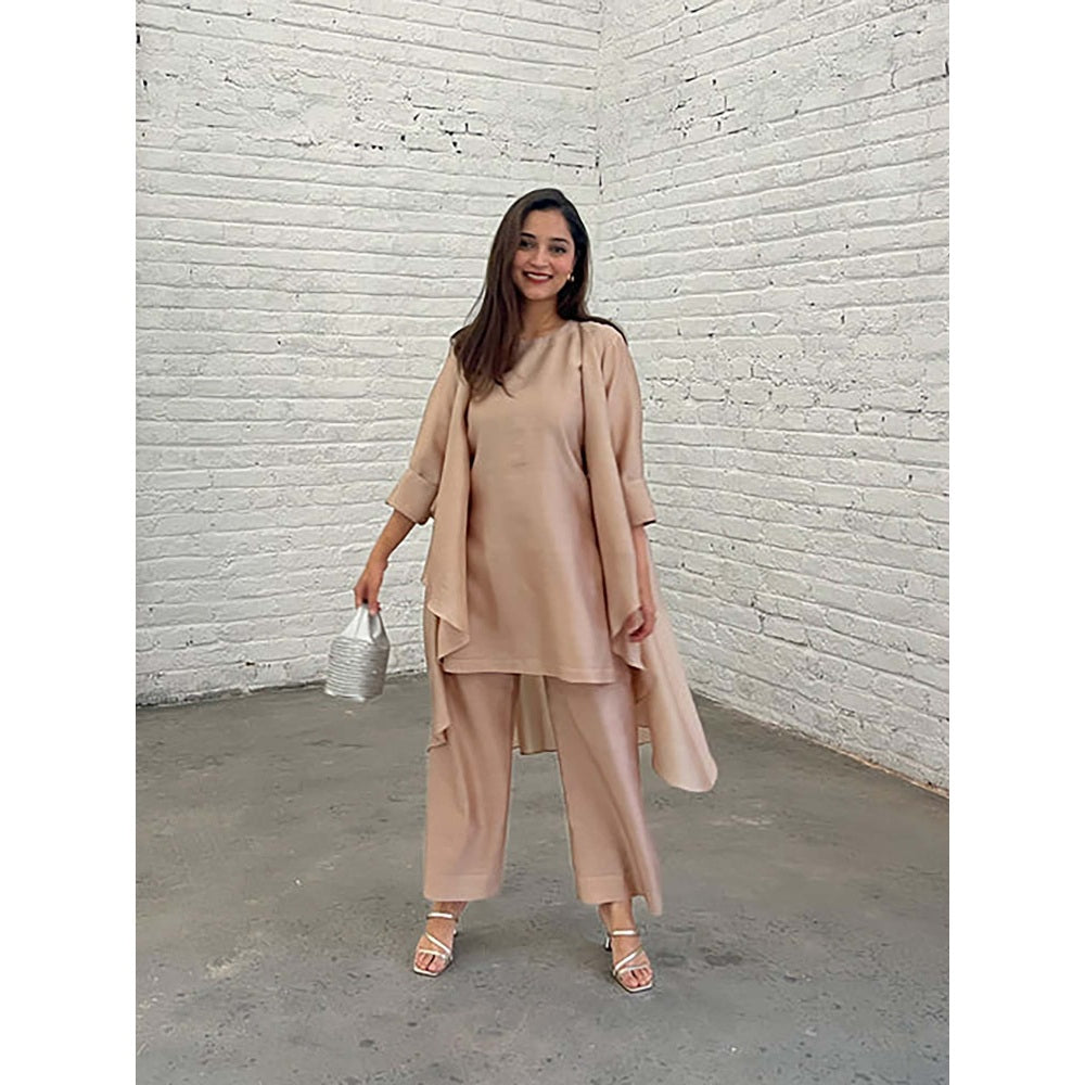 Vaaya The Waterfall Ensemble - Beige Shrug