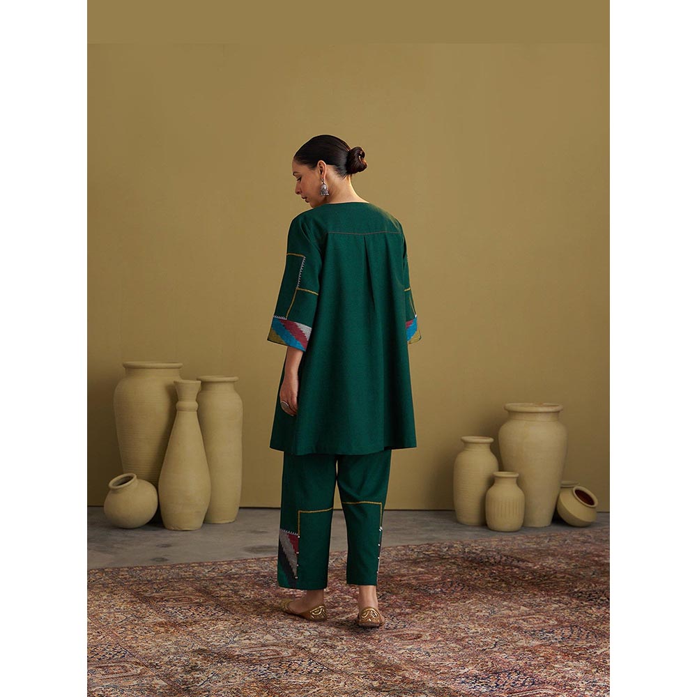 Vaaya Panna Handwoven Cotton Green Kurta with Pant