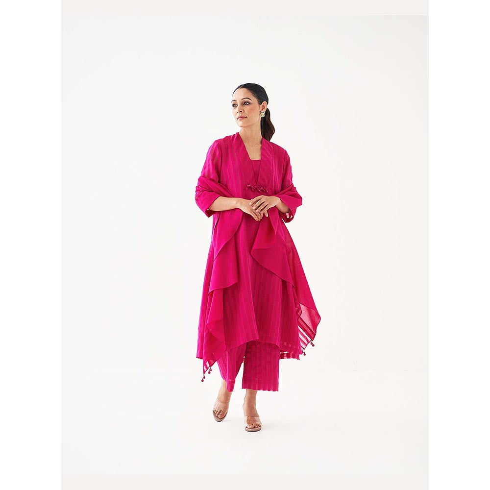 Vaaya The Royal Rani Silk Chanderi Ensemble Kurta and Pant with Waterfall Scarf