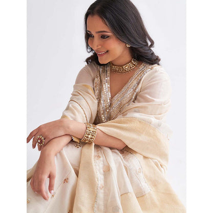 Vaaya The Sona Chandi with Gota Zari Handwork Kurta and Pant with Dupatta
