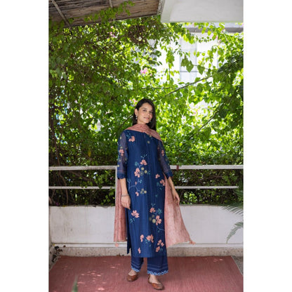 Vaayu Ink Floral Applique Kurta with Pant & Dupatta (Set of 3)