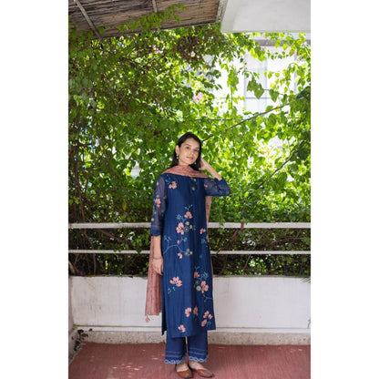 Vaayu Ink Floral Applique Kurta with Pant & Dupatta (Set of 3)