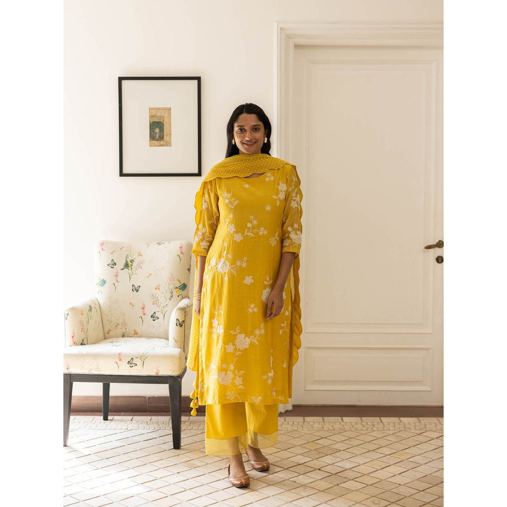 Vaayu Rue Floral Kurta with Pant and Dupatta (Set of 3)