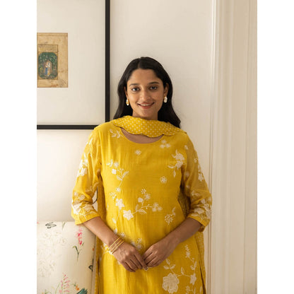 Vaayu Rue Floral Kurta with Pant and Dupatta (Set of 3)