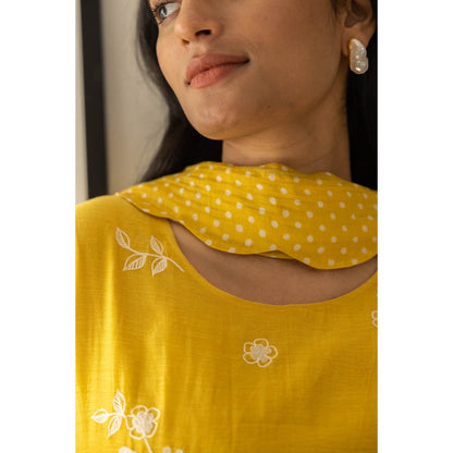 Vaayu Rue Floral Kurta with Pant and Dupatta (Set of 3)